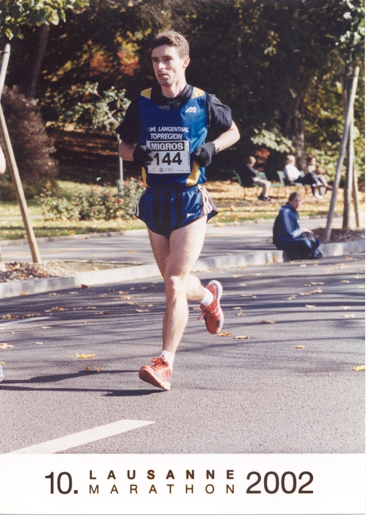 Zieleinlauf Marathon-SM Lausanne vom 20.10.2002 42,195 km in 2:45:49,2