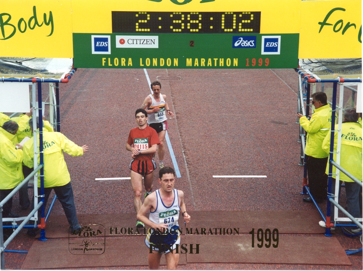 Zieleinlauf London Marathon vom 18.04.1999 (The Mall)  42,195 km in 2:38:02