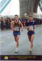 Ueberquerung Tower Bridge (km 20) London Marathon vom 22.04.2001  42,195 km in 2:41:22