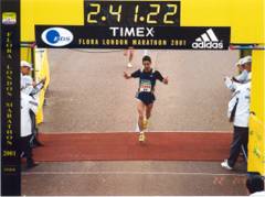 Zieleinlauf London Marathon vom 22.04.2001 (The Mall)  42,195 km in 2:41:22